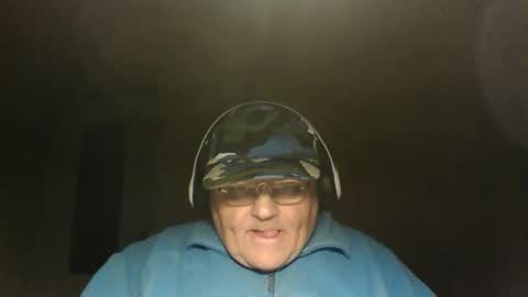guyboy73 online show from 10.03.25