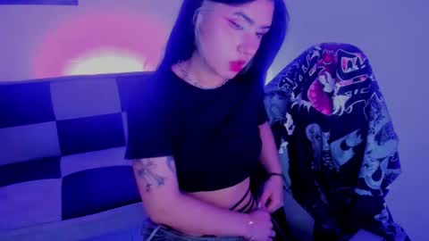 gwenhazel online show from 09.15.25