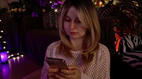 gwenhilton online show from 02.04.25