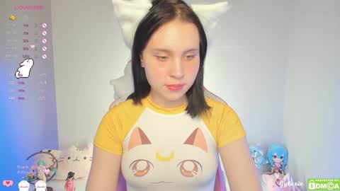 Snapshot of gylaxie chatting on 12.12.24 online show from 12.12.24