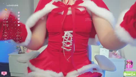 Snapshot of gylaxie chatting on 12.28.24 online show from 12.28.24