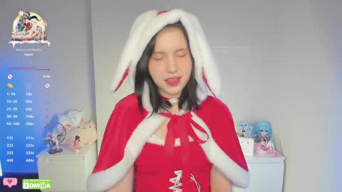 Snapshot of gylaxie chatting on 12.29.24 online show from 12.29.24