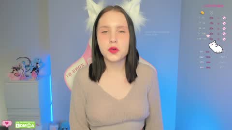 Snapshot of gylaxie chatting on 01.12.25 online show from 01.12.25