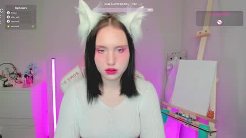Snapshot of gylaxie chatting on 02.06.25 online show from 02.06.25