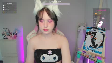Snapshot of gylaxie chatting on 02.07.25 online show from 02.07.25