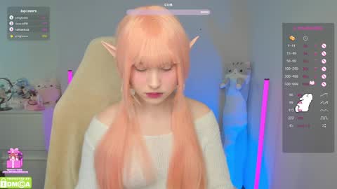 Snapshot of gylaxie chatting on 02.23.25 online show from 02.23.25