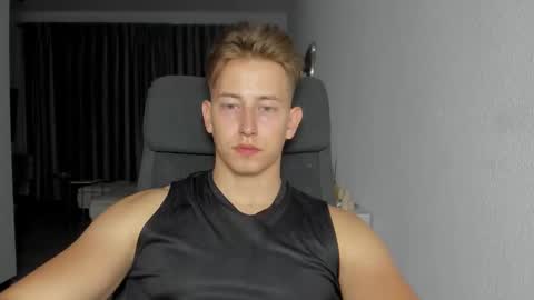 Snapshot of gym_alpha chatting on 10.13.25 Oliver online show from 10.13.25