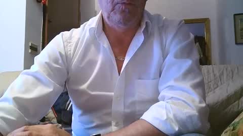 Snapshot of gyrdy chatting on 01.04.25 gyrdy online show from 01.04.25