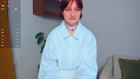 Kelly  Lilly online show from 09.17.25