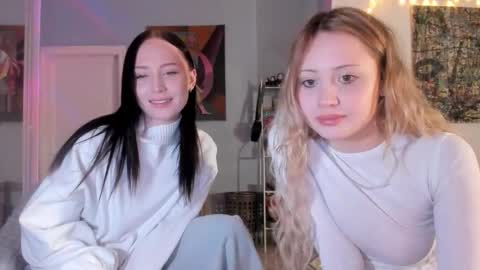 Ashleyblonde Ellies brunnette online show from 12.16.25