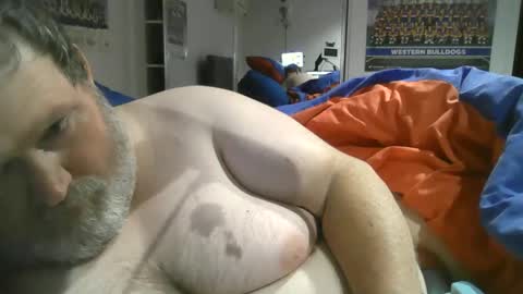 Snapshot of h20976 chatting on 12.25.24 h20976 online show from 12.25.24