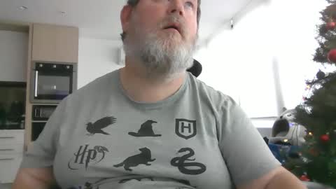 Snapshot of h20976 chatting on 12.26.24 h20976 online show from 12.26.24