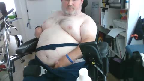 Snapshot of h20976 chatting on 01.28.25 h20976 online show from 01.28.25