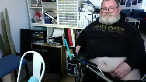 Snapshot of h20976 chatting on 10.15.25 h20976 online show from 10.15.25