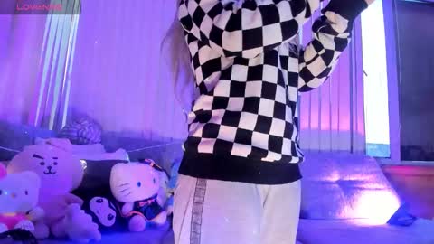 Snapshot of h3llokitty_ chatting on 03.26.26 Hello Kitty online show from 03.26.26