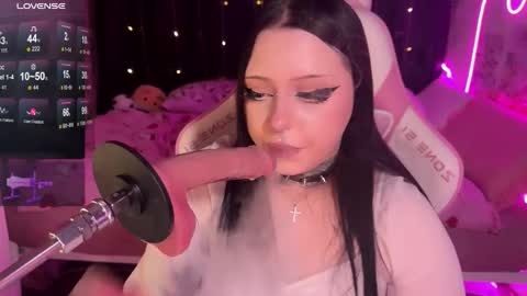 Molly and  PVT 42TKMIN 3 help us get 100 likes online show from 02.24.26