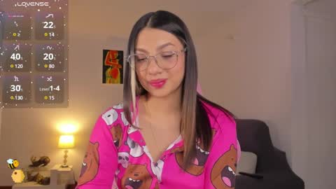 Snapshot of h3y_mia3 chatting on 03.03.25 Paulina online show from 03.03.25