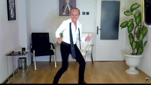 Snapshot of h_blackwood chatting on 06.01.26 H. Blackwood online show from 06.01.26