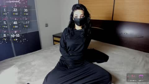 Linda online show from 12.27.24