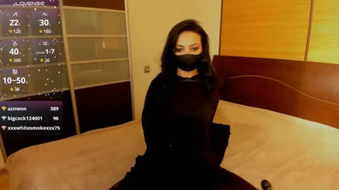 Linda online show from 12.28.24
