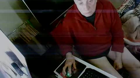 Snapshot of hacknoob62 chatting on 12.25.24 hacknoob62 online show from 12.25.24