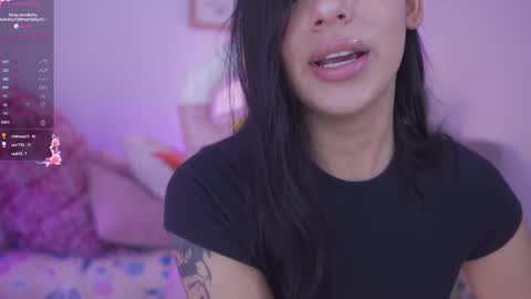 Snapshot of hade_collinss chatting on 01.16.25 Hade online show from 01.16.25