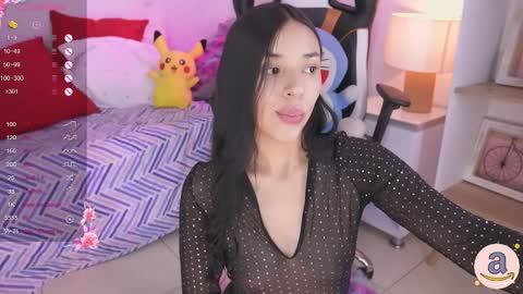 Snapshot of hade_collinss chatting on 02.28.25 Hade online show from 02.28.25