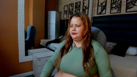 hadelyn_lee online show from 04.07.26