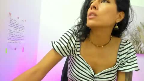 Snapshot of hadeom_ chatting on 10.04.25 Hadeom online show from 10.04.25