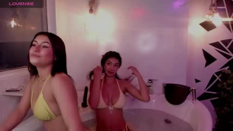 Snapshot of haiily_baeker chatting on 11.29.25 haiily_baeker online show from 11.29.25