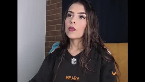 Snapshot of hailey_bri chatting on 11.11.25 hailey_bri online show from 11.11.25