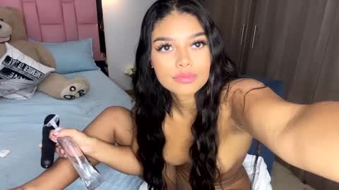 Snapshot of hailey_florez chatting on 03.10.25 hailey online show from 03.10.25