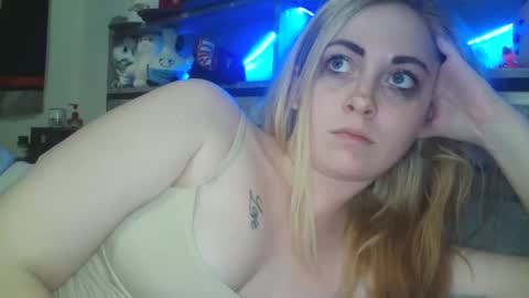 Snapshot of haileyakuma69 chatting on 02.28.25 Hailey and d online show from 02.28.25