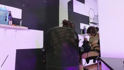 haileycat_ online show from 10.13.25