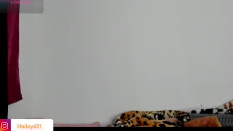 Hailey online show from 01.05.26