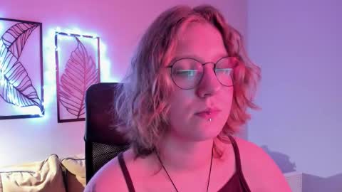 Hailey online show from 11.18.25