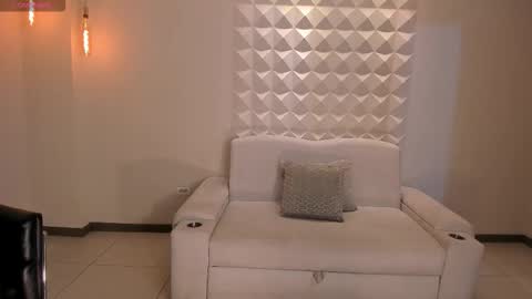 Hailey online show from 03.18.26