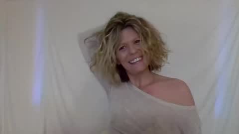 Snapshot of haileys123 chatting on 12.03.24 Hailey online show from 12.03.24