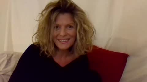 Snapshot of haileys123 chatting on 02.23.25 Hailey online show from 02.23.25