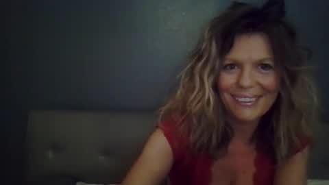 Snapshot of haileys123 chatting on 09.15.25 Hailey online show from 09.15.25