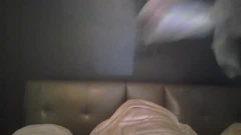 Snapshot of haileys123 chatting on 09.21.25 Hailey online show from 09.21.25