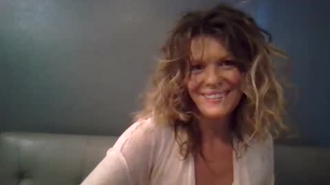 Hailey online show from 11.19.25