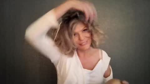 Hailey online show from 02.12.26