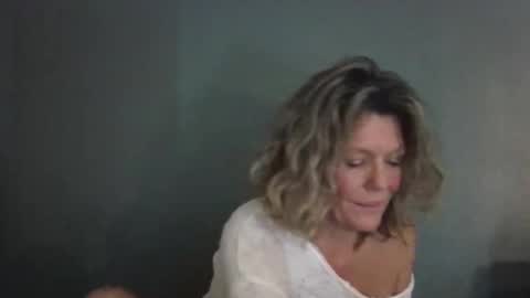 Hailey online show from 04.09.26