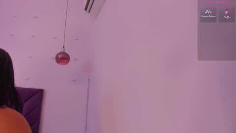 haileystonei online show from 10.22.25