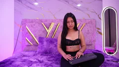 haileyy_fox online show from 12.01.25
