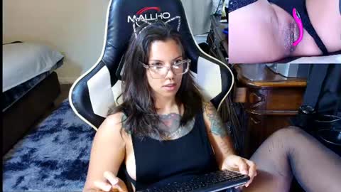 Snapshot of hailwilds chatting on 07.20.26 HailWilds online show from 07.20.26