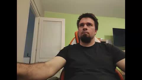 hairy_guy007 online show from 02.06.25