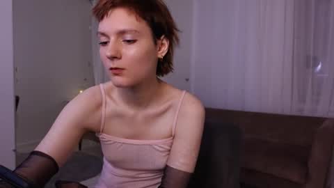 hairy_queeen online show from 10.06.25