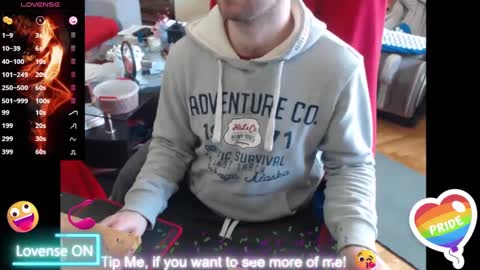 Snapshot of hairyass25yo chatting on 03.03.25 Puppy3 StockyDaddiesmusclebearsbeefybigmans online show from 03.03.25